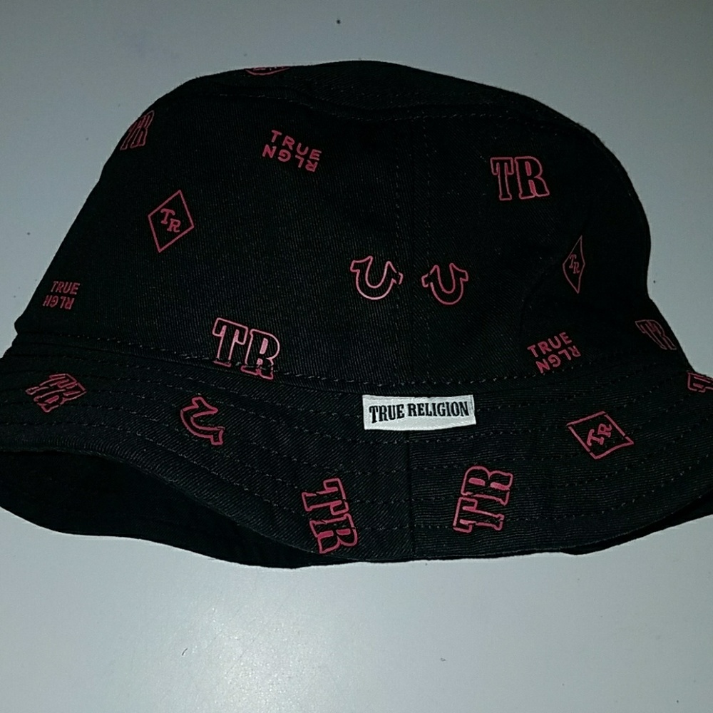 True Religion Bucket hat